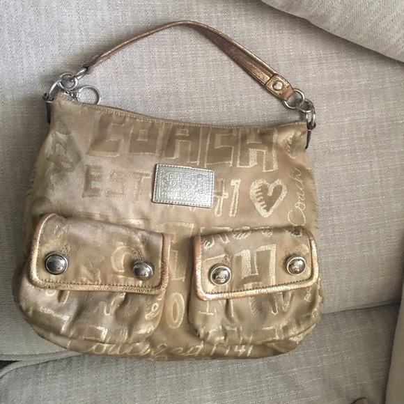 Coach Handbags - Coach poppy graffiti